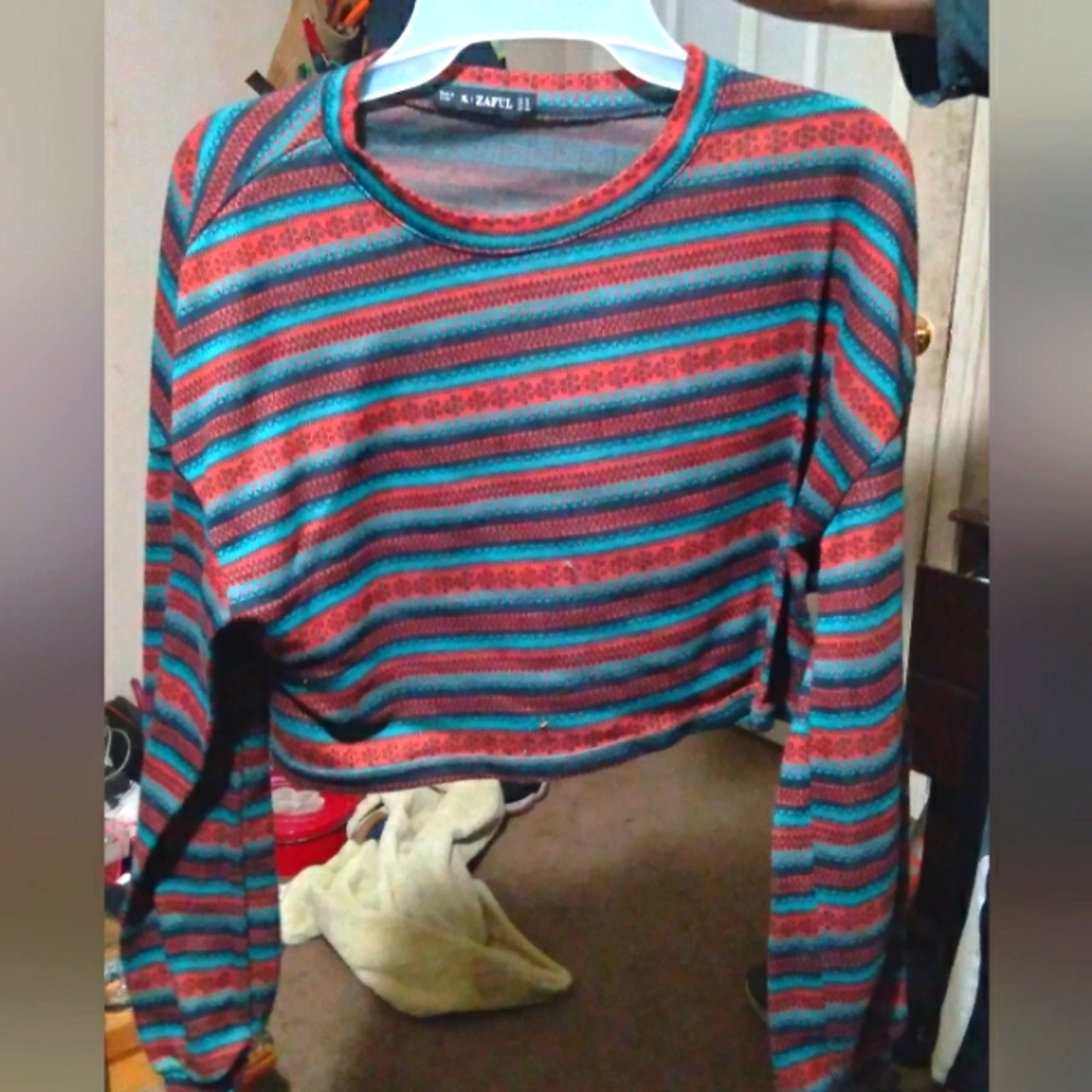 XL crop top sweater long sleeve